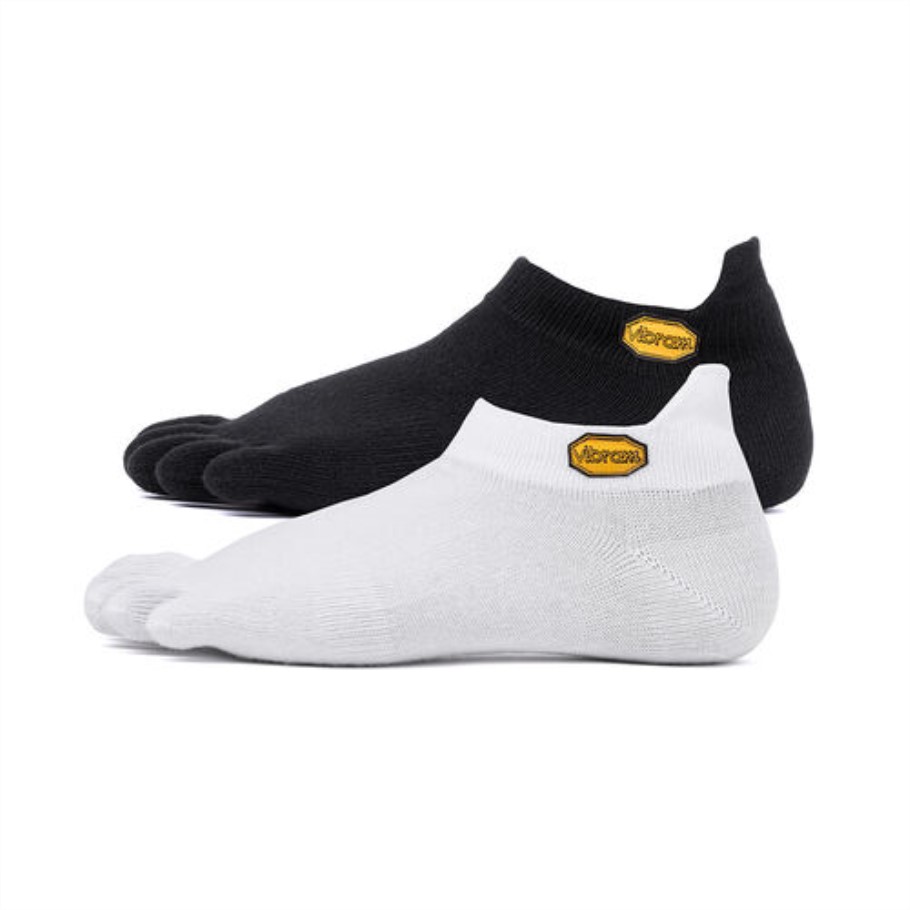 5toe_sock_no_show_2_pack_white_black_vibram.jpg 5Toe Sock No Show 2 Pack White-Black Vibram - Image 1