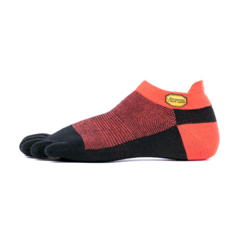 Red-Black Vibram 5Toe Sock No Show