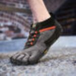 Black-Grey-Flame-Red V-Trek Insulated Men's Vibram - Image 4