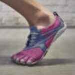 V-Run Women's Fuchsia-Blue Vibram - Image 4