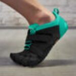 V-Train 2.0 Women's Vibram Black-Green - Image 4
